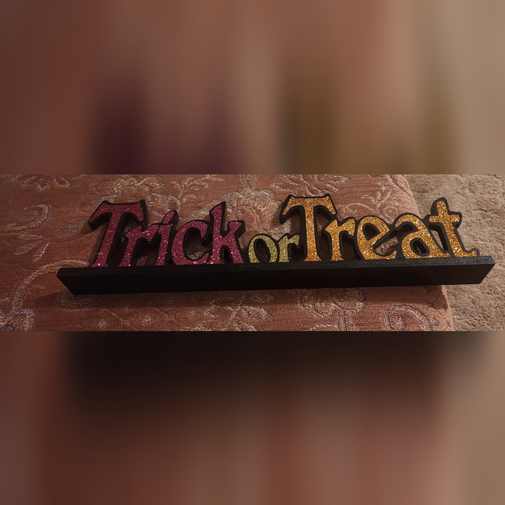 Halloween Trick or Treat Wall Decor - Black, Red, Gold